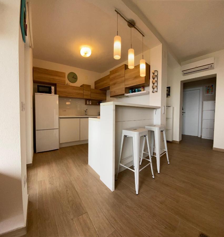 Villa Pergola -Apartment Roko Mlini Eksteriør billede