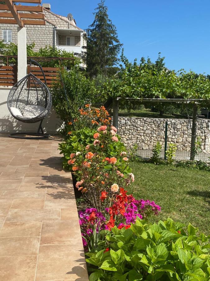 Villa Pergola -Apartment Roko Mlini Eksteriør billede